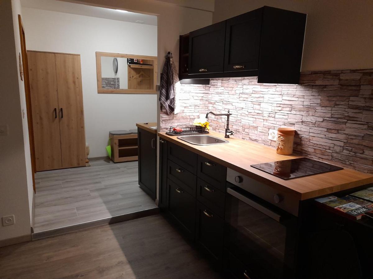 Studio Chez Un Vigneron Au Village Au 2Eme Etage Sans Ascenseur فيلنوف المظهر الخارجي الصورة